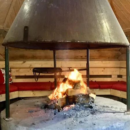 Luppopirtti * לוסטו